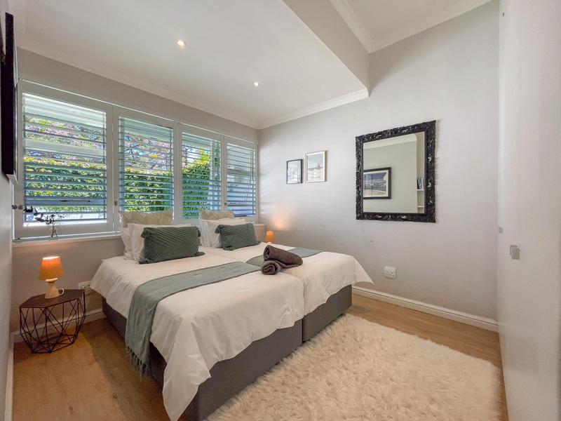 4 Bedroom Property for Sale in Sea Point Western Cape